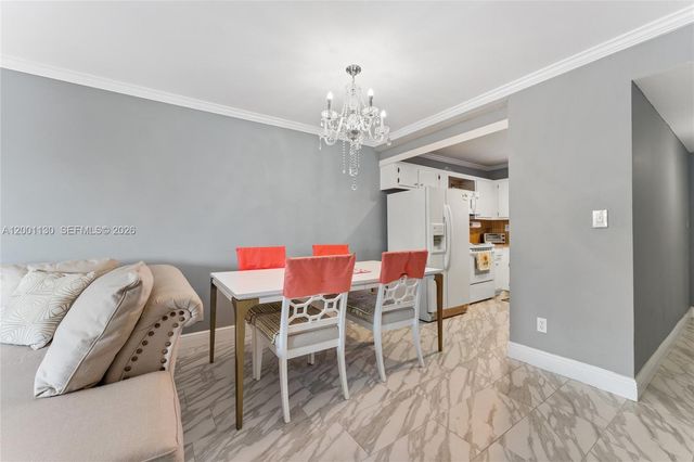 9401 Sunrise Lakes Boulevard 307, Sunrise, FL 33322