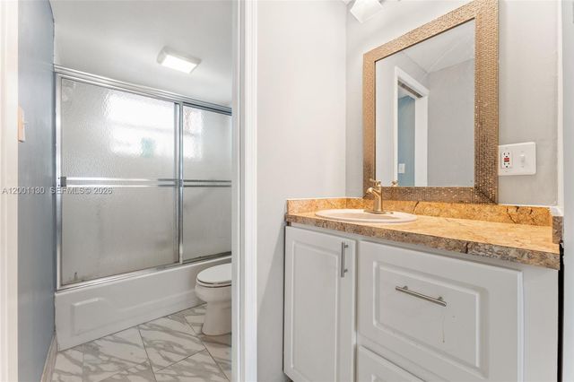 9401 Sunrise Lakes Boulevard 307, Sunrise, FL 33322