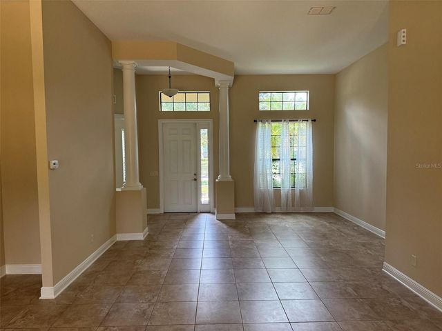 15604 HAMPTON VILLAGE DRIVE, Tampa, FL 33618