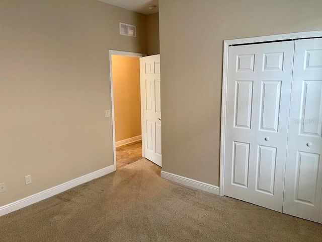 15604 HAMPTON VILLAGE DRIVE, Tampa, FL 33618