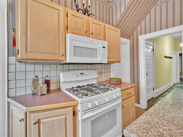 440 E Bradford Avenue, Webster Groves, MO 63119