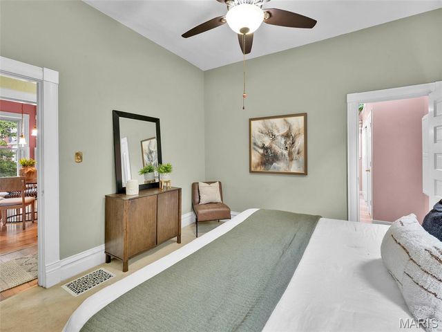 440 E Bradford Avenue, Webster Groves, MO 63119