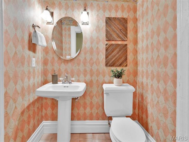 440 E Bradford Avenue, Webster Groves, MO 63119