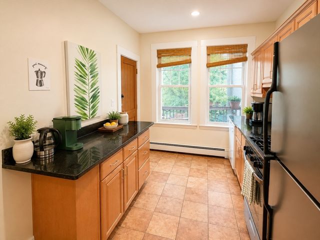 1742 Commonwealth Ave 3, Boston, MA 02135