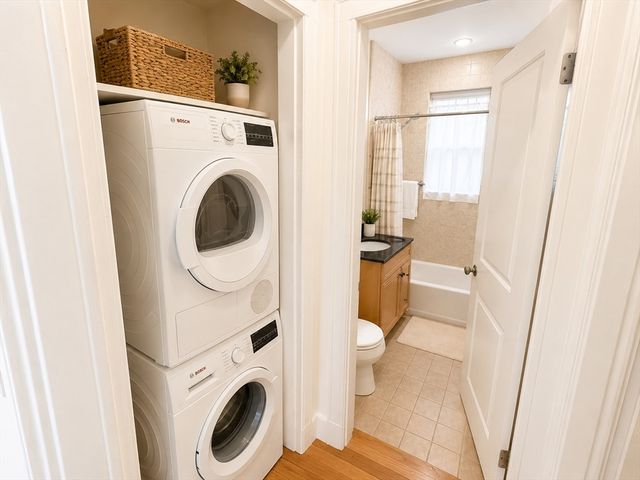 1742 Commonwealth Ave 3, Boston, MA 02135