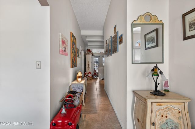 9009 NEEDLEPOINT Place, Jacksonville, FL 32244