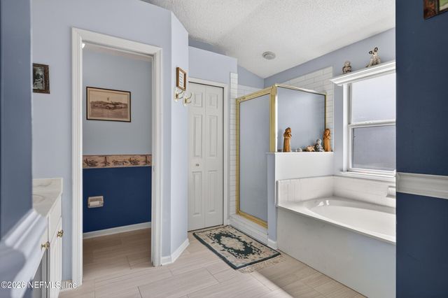 9009 NEEDLEPOINT Place, Jacksonville, FL 32244