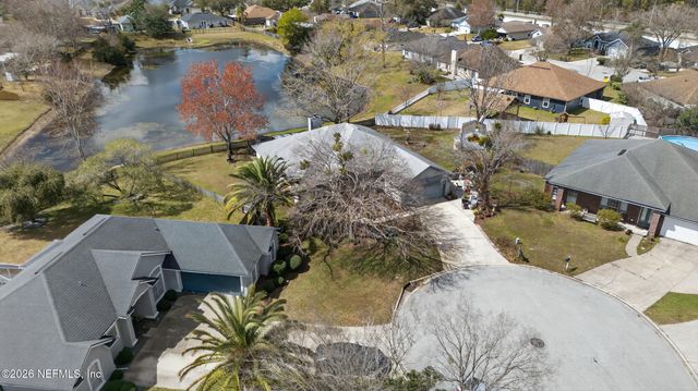 9009 NEEDLEPOINT Place, Jacksonville, FL 32244