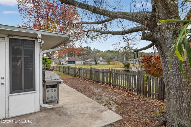 9009 NEEDLEPOINT Place, Jacksonville, FL 32244