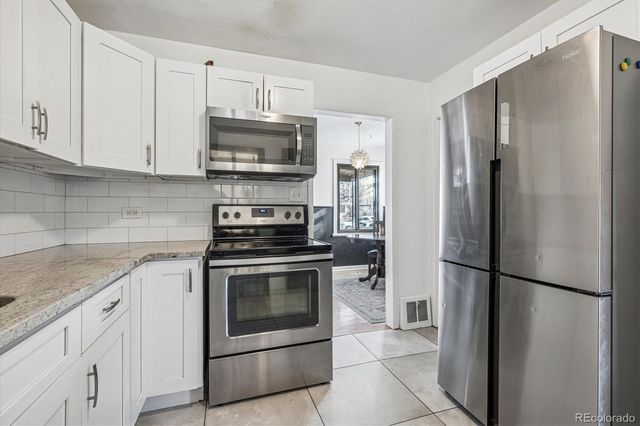 2325 Ironton Street, Aurora, CO 80010