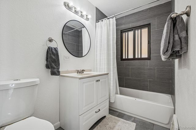 2325 Ironton Street, Aurora, CO 80010