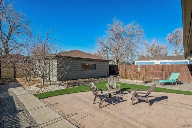 2325 Ironton Street, Aurora, CO 80010