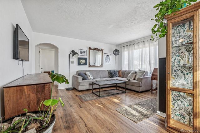 2325 Ironton Street, Aurora, CO 80010