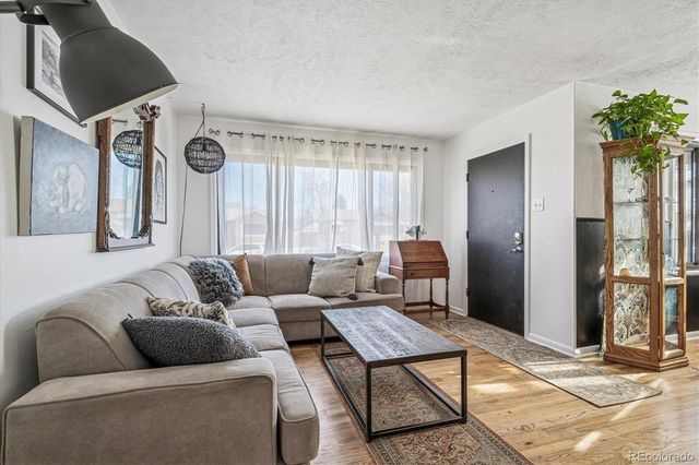 2325 Ironton Street, Aurora, CO 80010