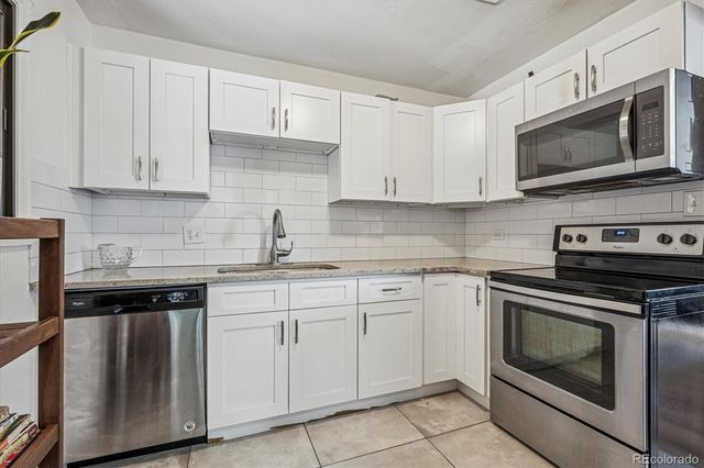 2325 Ironton Street, Aurora, CO 80010