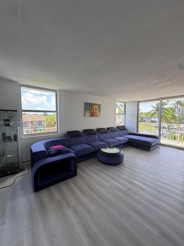 16570 NE 26th Avenue 3F, North Miami Beach, FL 33160