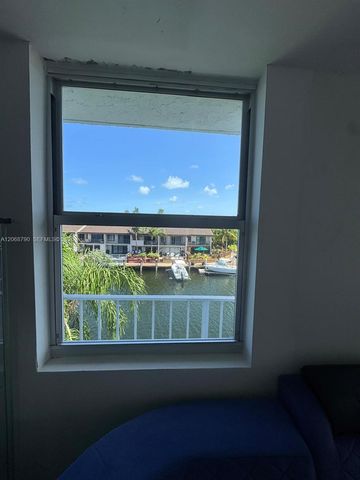 16570 NE 26th Avenue 3F, North Miami Beach, FL 33160