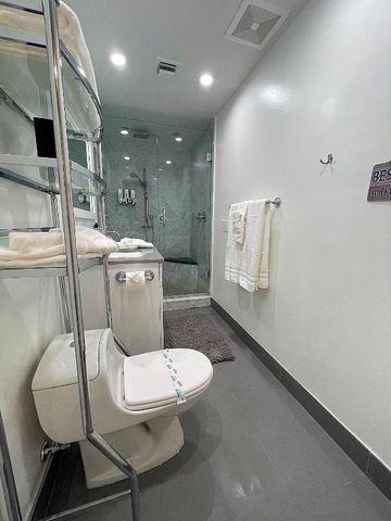 2077 Carambola Road, West Palm Beach, FL 33406