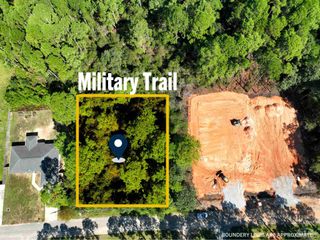9126 Military Trl, Navarre, FL 32566