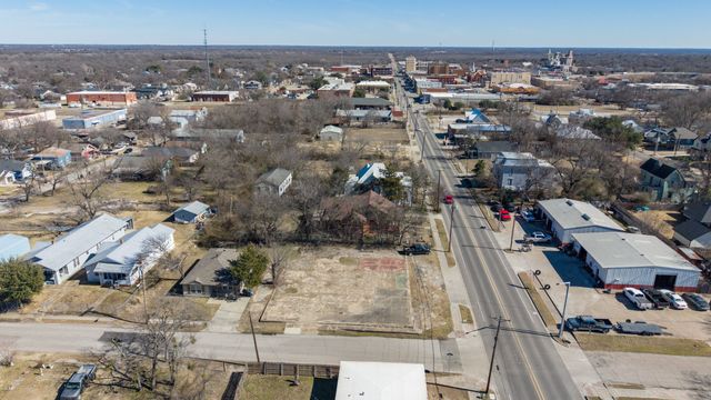 3424 Lee Street, Greenville, TX 75401