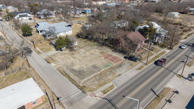 3424 Lee Street, Greenville, TX 75401