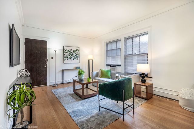 1522 E 59th Street 3E, Chicago, IL 60637