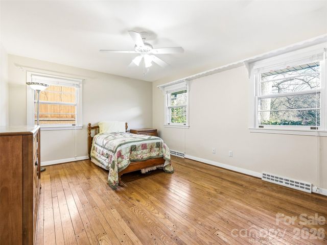 8 N Oak Forest Drive, Asheville, NC 28803