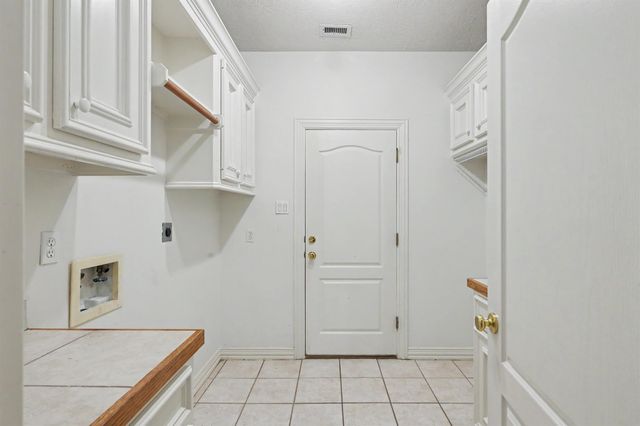 3334 Hemingway Drive, Montgomery, TX 77356