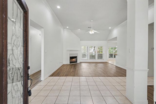 3334 Hemingway Drive, Montgomery, TX 77356