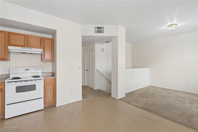 2171 Hussium Hills Street 204, Las Vegas, NV 89108