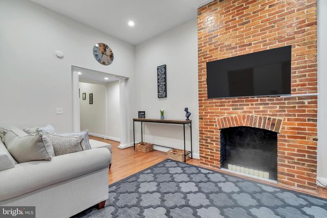 1628 N CALVERT ST, Baltimore, MD 21202