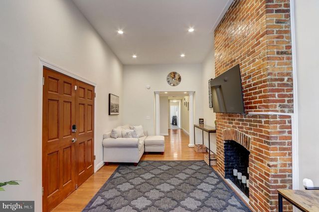 1628 N CALVERT ST, Baltimore, MD 21202