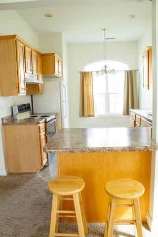 255 Wimbledon Dr, Mansfield, OH 44906