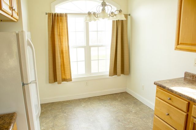 255 Wimbledon Dr, Mansfield, OH 44906