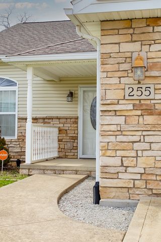 255 Wimbledon Dr, Mansfield, OH 44906