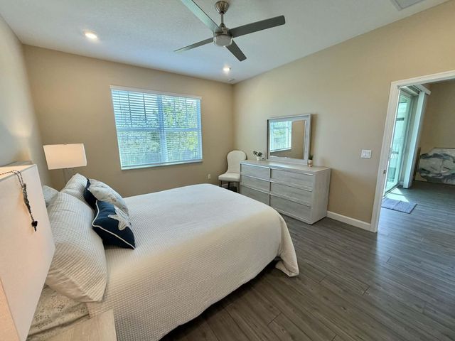 1561 SE Crosswood Way, Port St. Lucie, Port St Lucie, FL 34984