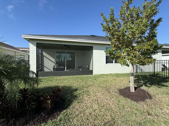 1561 SE Crosswood Way, Port St. Lucie, Port St Lucie, FL 34984