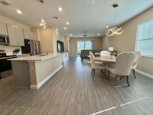 1561 SE Crosswood Way, Port St. Lucie, Port St Lucie, FL 34984