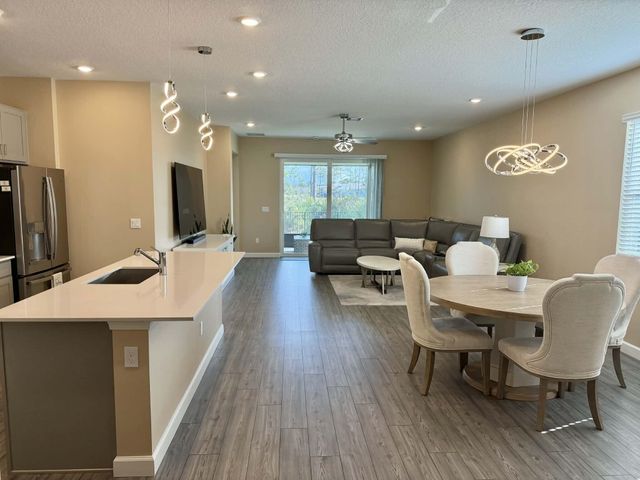 1561 SE Crosswood Way, Port St. Lucie, Port St Lucie, FL 34984