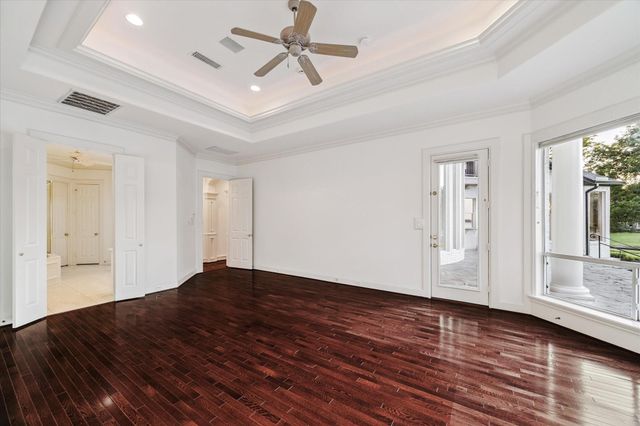 115 Lake Estates Drive, Montgomery, TX 77356