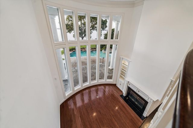 115 Lake Estates Drive, Montgomery, TX 77356