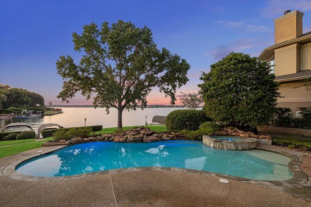 115 Lake Estates Drive, Montgomery, TX 77356