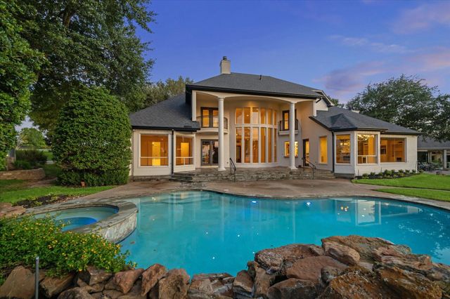 115 Lake Estates Drive, Montgomery, TX 77356