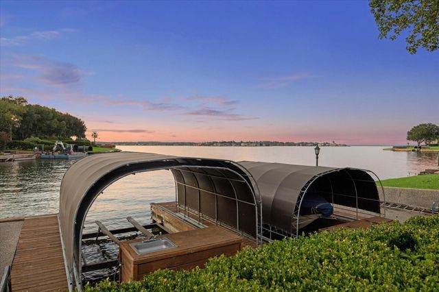 115 Lake Estates Drive, Montgomery, TX 77356