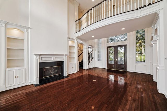 115 Lake Estates Drive, Montgomery, TX 77356