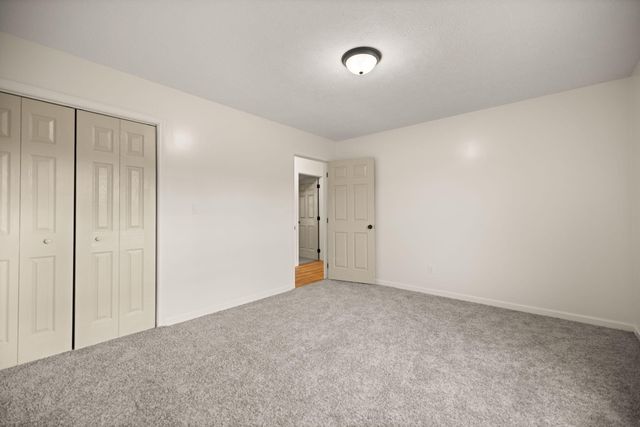 48 Southport Lane, Bronston, KY 42518