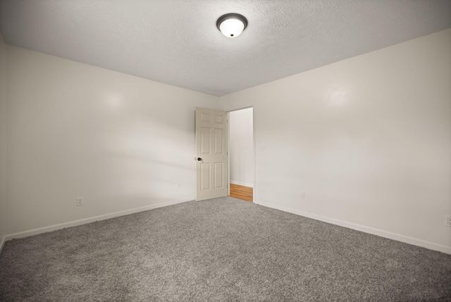 48 Southport Lane, Bronston, KY 42518