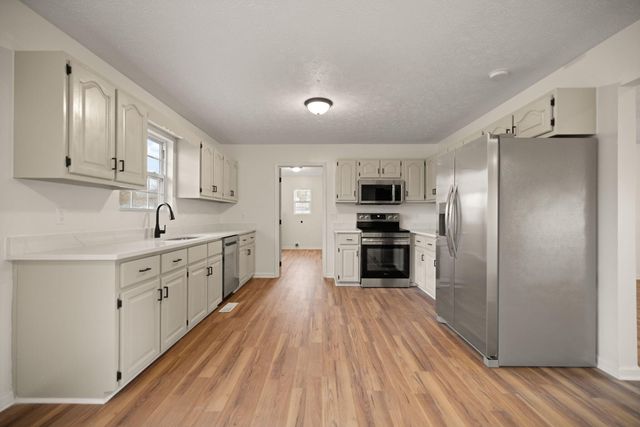 48 Southport Lane, Bronston, KY 42518