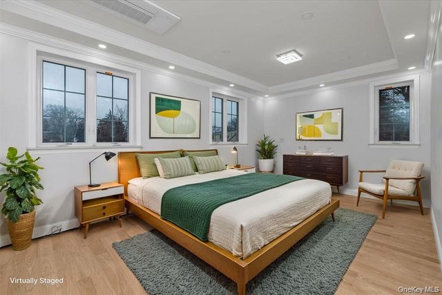 27-09 Utopia Parkway, Flushing, NY 11358