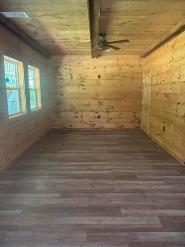 950 Bates Road, Nancy, KY 42544